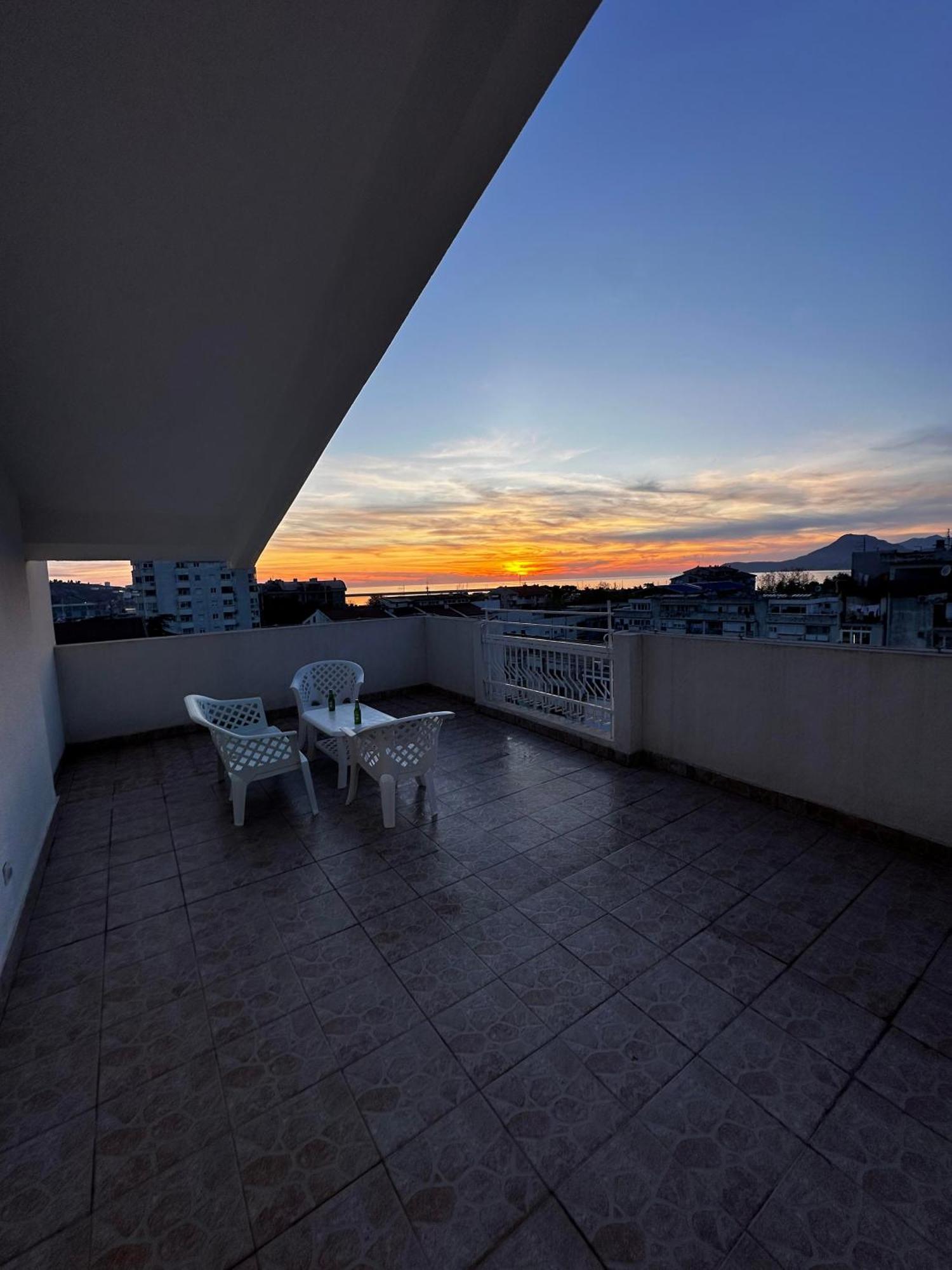 Апартаменти With The Sea View Бар