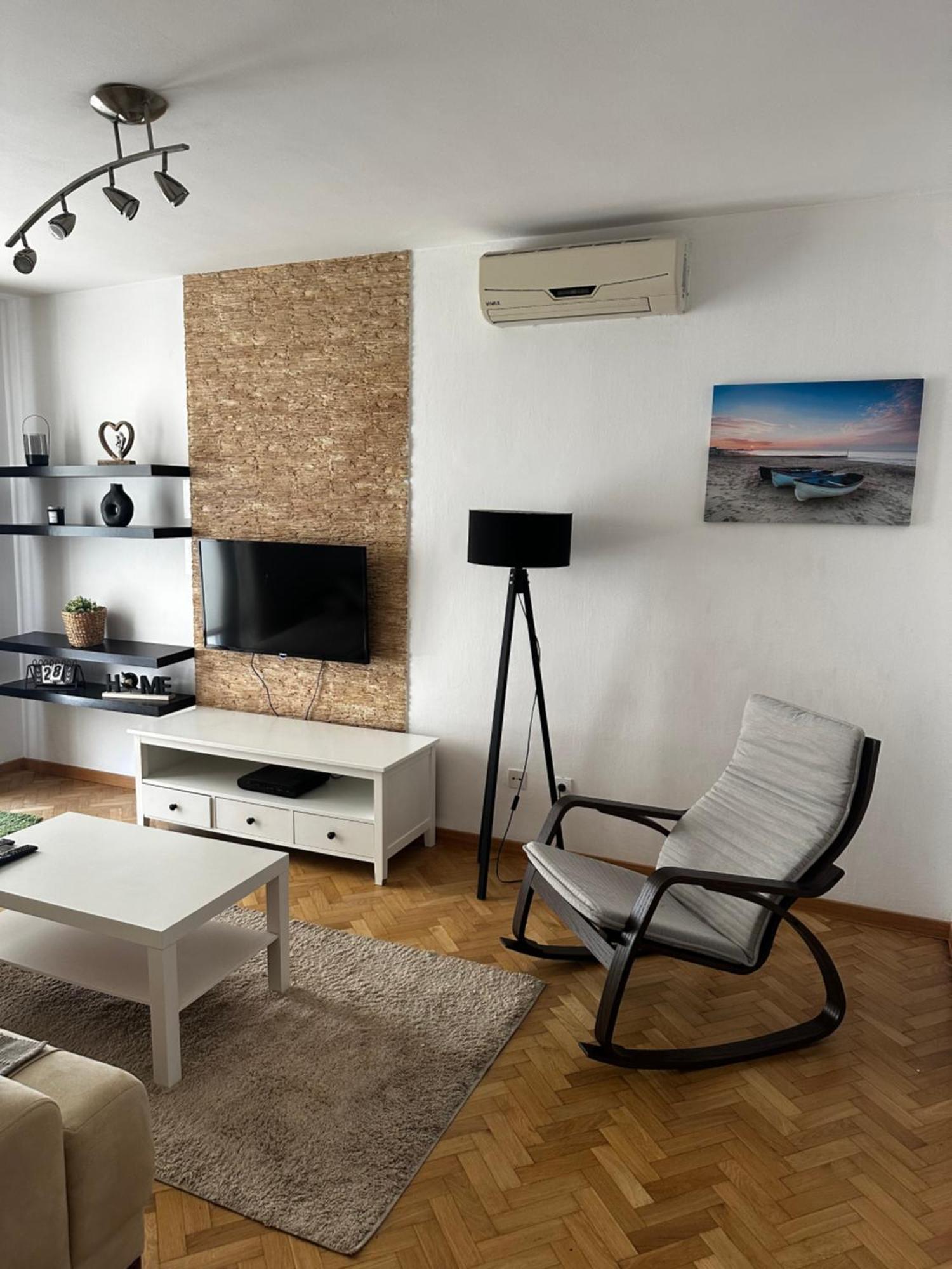 Apartment With The Sea View